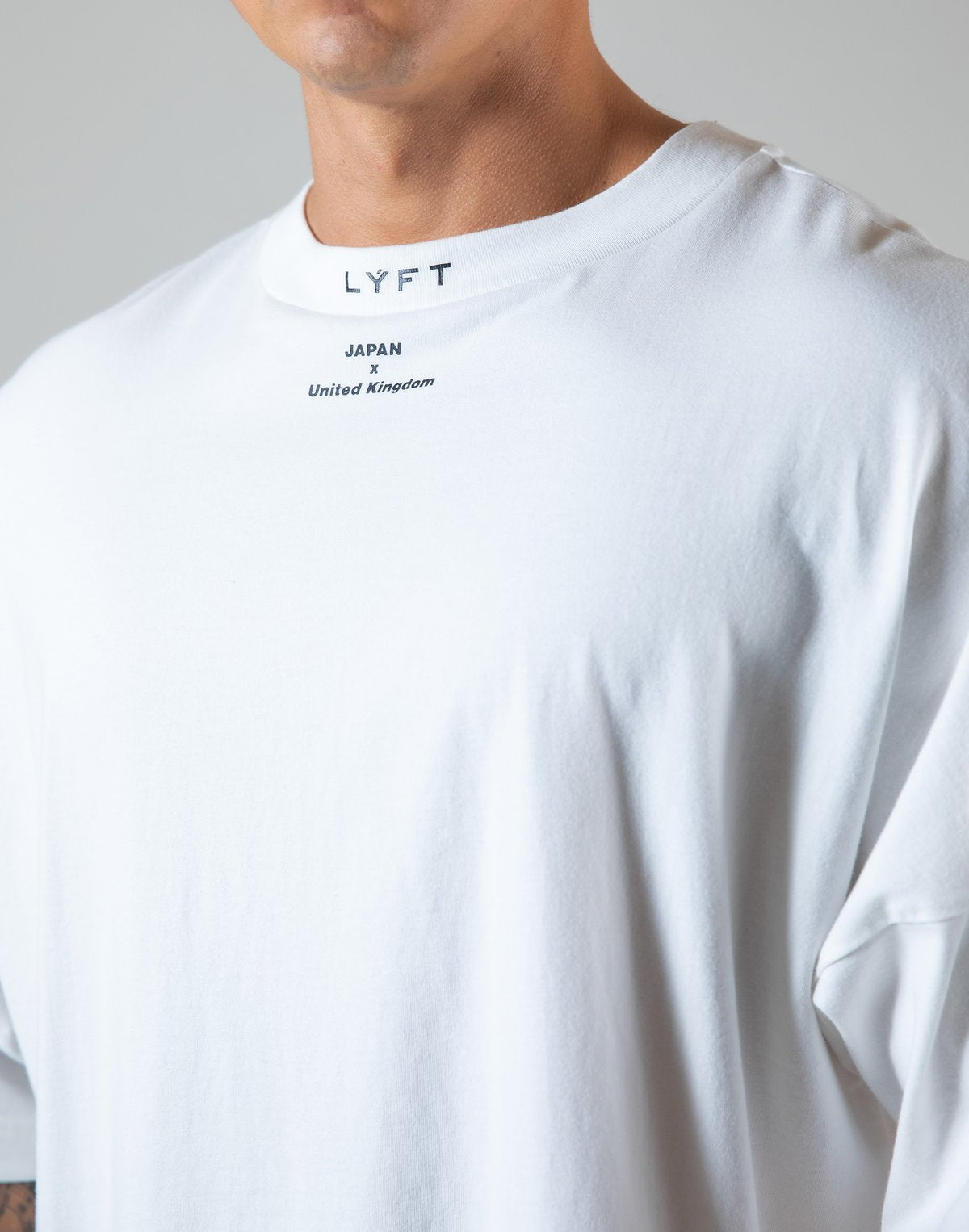 Lyft Men's Round Neck Cotton Athleisure Fitness T-Shirt